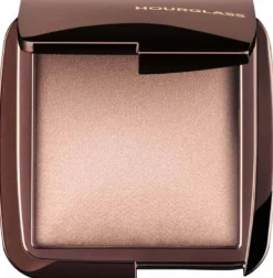 Ambient™ Lighting Finishing Powder