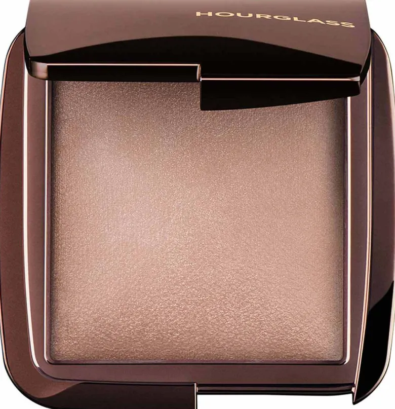 Ambient™ Lighting Finishing Powder