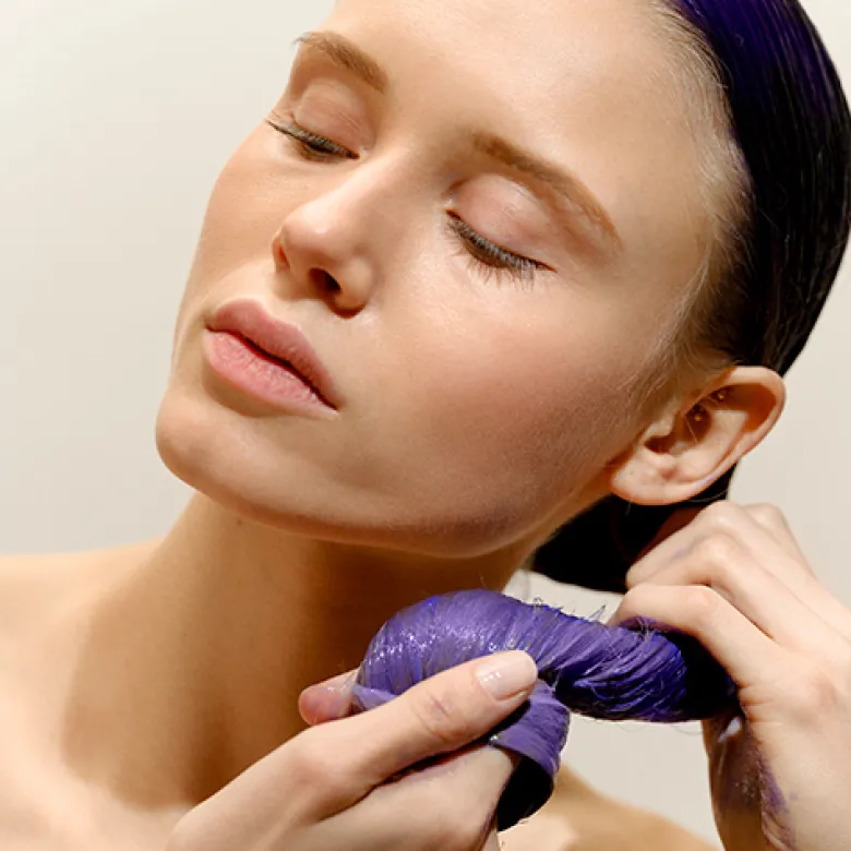 BLONDE, WHITE & GREY BEAUTIFYING HAIR CARE MASK