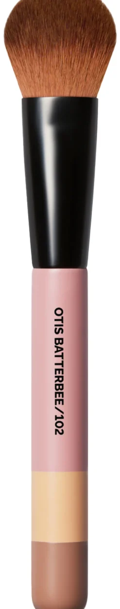 BLUSHER BRUSH 102