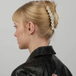 Bright Flower Clip - White