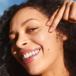British Summer Time Glow™ SPF 30 Illuminating Sunscreen