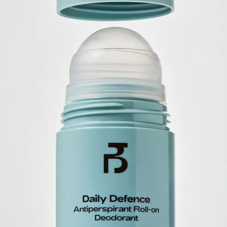 Daily Defence Antiperspirant Roll-on Deodorant