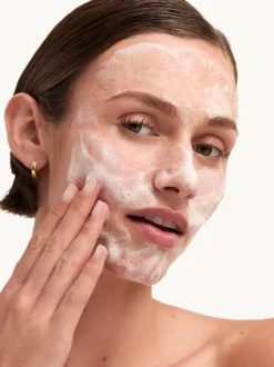 Daily Detox Foaming Cleanser