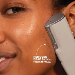 DERMAFLASH LUXE+ Advanced Sonic Dermaplaning + Peach Fuzz Removal
