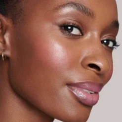 ELEVATED GLOW HIGHLIGHTER