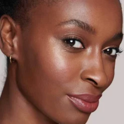 ELEVATED GLOW HIGHLIGHTER