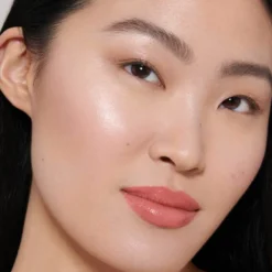 ELEVATED GLOW HIGHLIGHTER