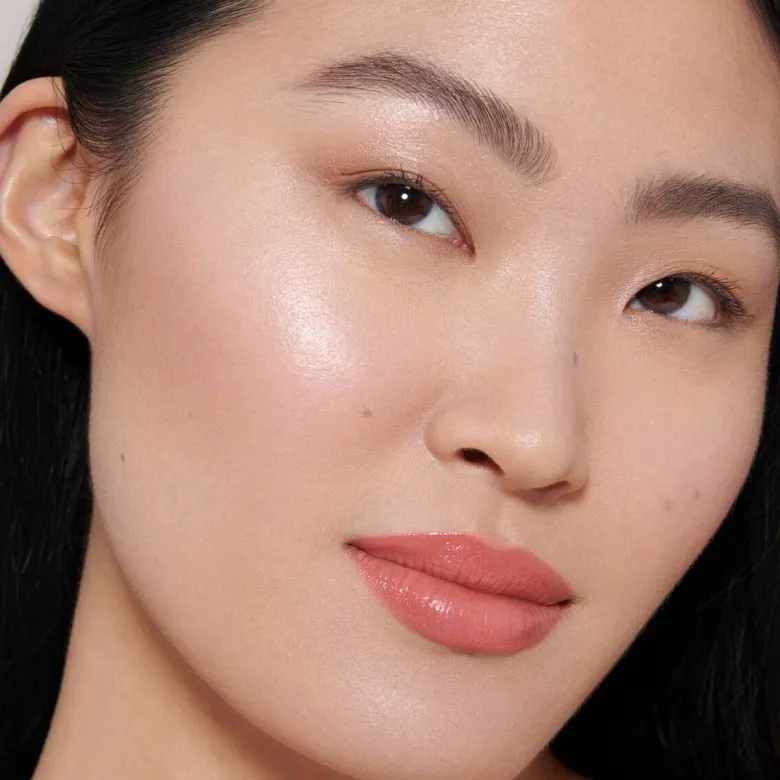 ELEVATED GLOW HIGHLIGHTER
