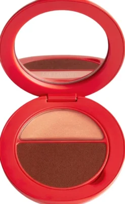 ESSENTIAL FACE COMPACT