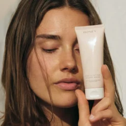 Exfoliating Hydra Mask
