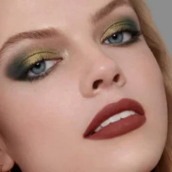 EYESHADOW PALETTE
