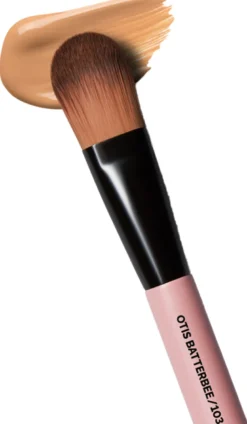 FOUNDATION BRUSH 103