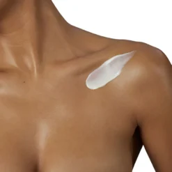 FUTURE ROMANCE BODY GLAZE
