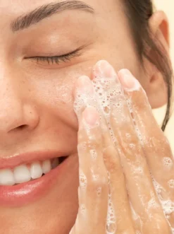Gentle Hydrating Cleanser