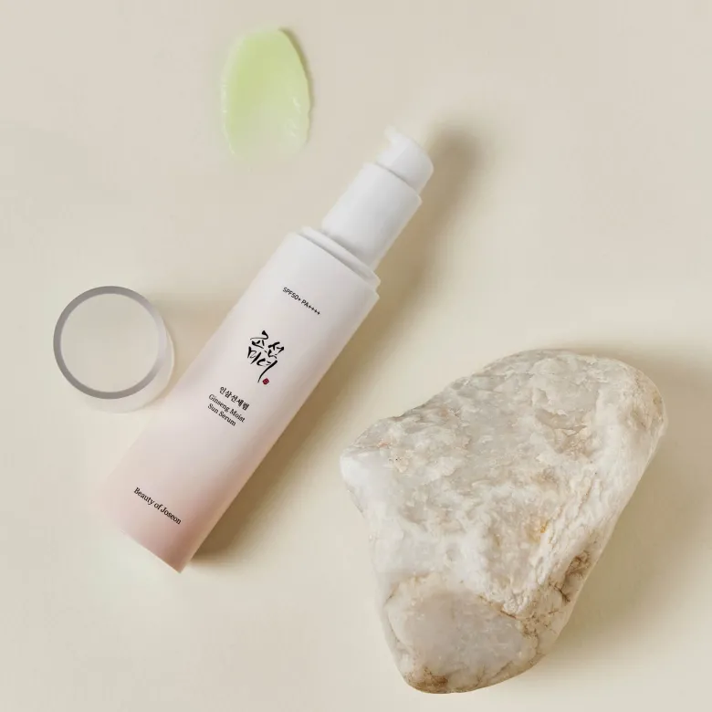 Ginseng Moist Sun Serum (SPF 50+ PA++++)