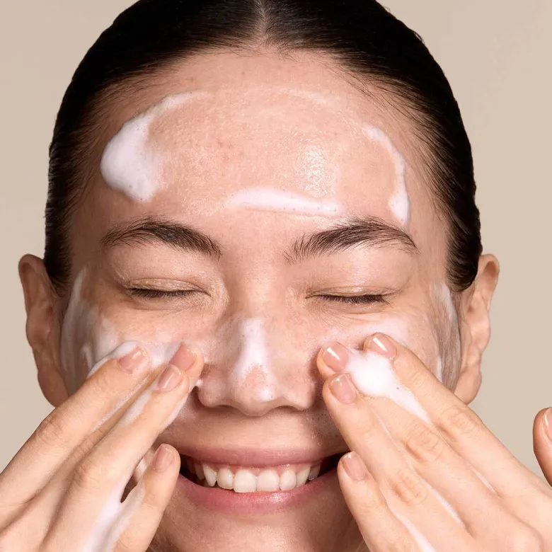 Glacier Foam Renewing Cleanser