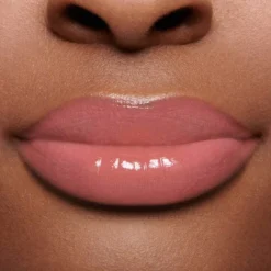 GLOSS EMBRACE LIP GLOSS