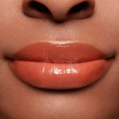 GLOSS EMBRACE LIP GLOSS