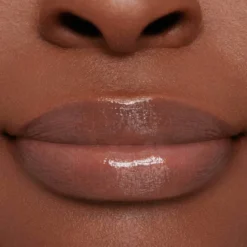 GLOSS EMBRACE LIP GLOSS