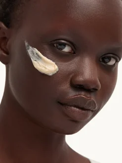GOOPGLOW Microderm Instant Glow Exfoliator