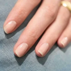 Green Nail Lacquer BEIGE