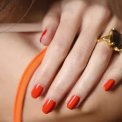 Green Nail Lacquer Coral Reef
