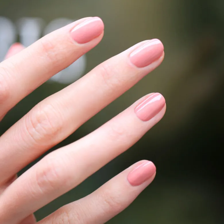 Green Nail Lacquer Old Rose