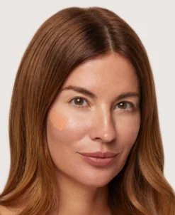 holi (sun) dewy tinted serum SPF