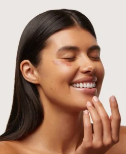 holi (sun) dewy tinted serum SPF