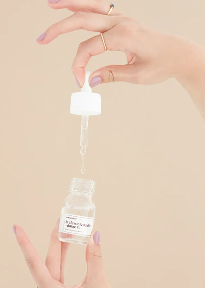 Hyaluronic Acid 5% + dmae 1%