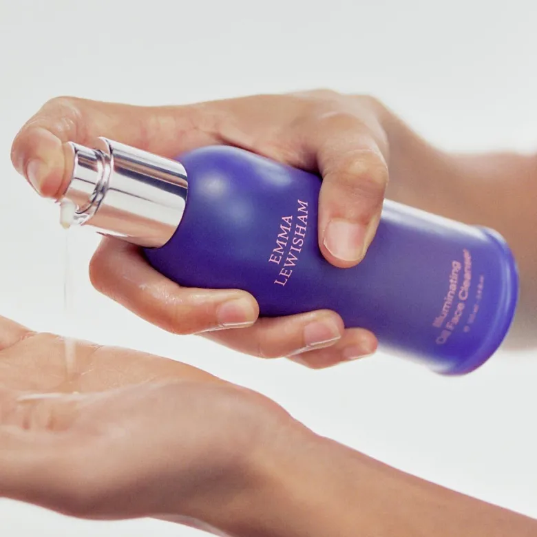 Illluminating Oil Face Cleanser