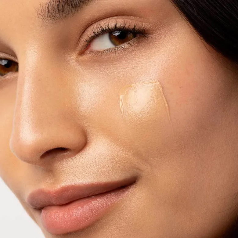 JUST SKIN TINTED MOISTURIZER SPF 15