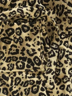 Leo Robe