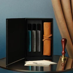 LES BOIS LEDER SET