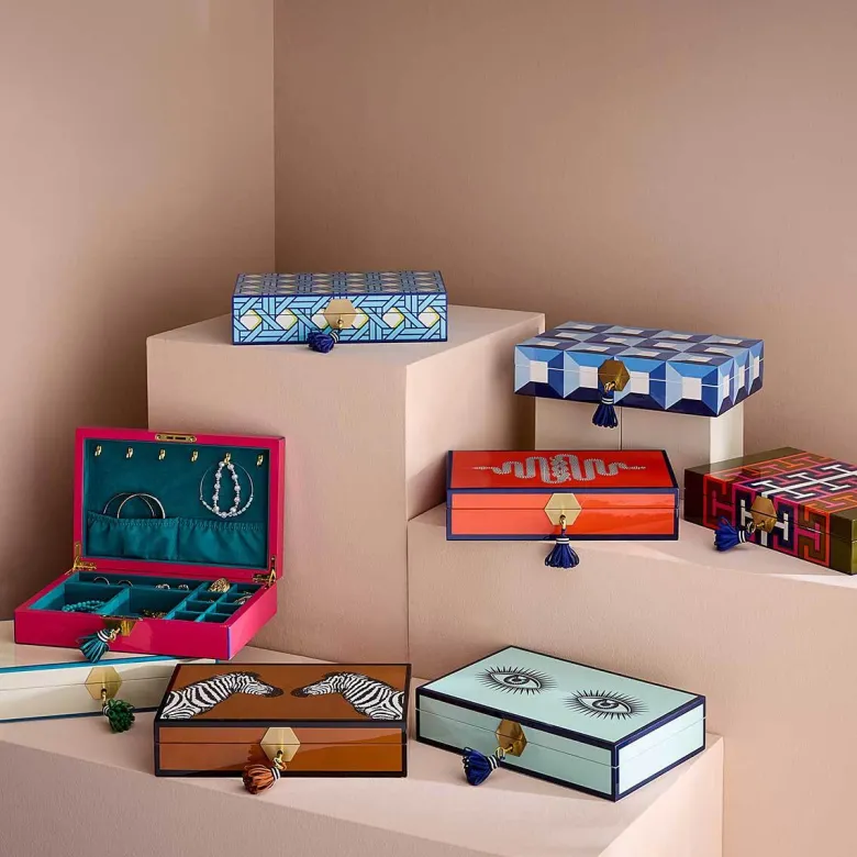 LE WINK LACQUER JEWELRY BOX