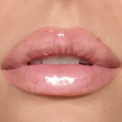 LIP MASK