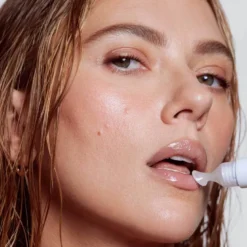 Lip Oasis Glossy Treatment
