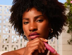 Lip Oasis Glossy Treatment