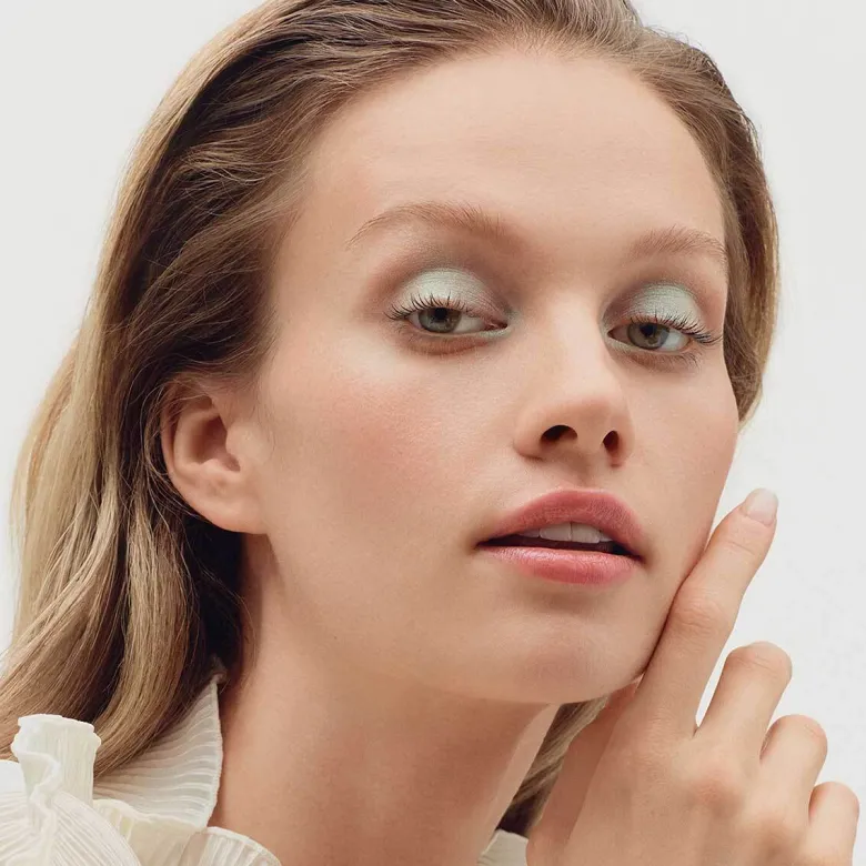 Lip Sheer