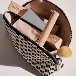 Makeup pouch