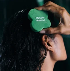 Matcha Scalp Brush