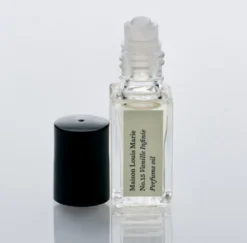 No.15 Vanille Infinie Perfume Oil Mini Roller