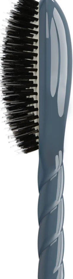 N.02 The Essential Do It All Brush