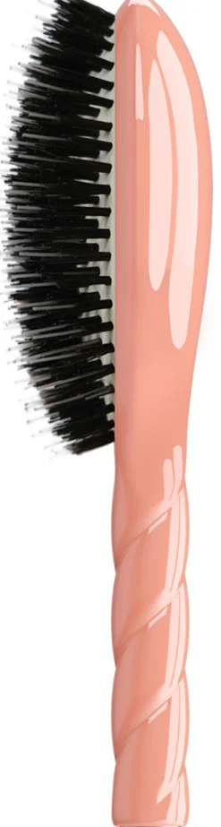 N.02 The Essential Do It All Brush