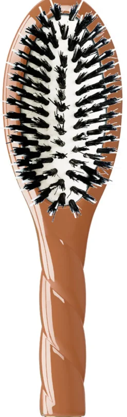 N.02 The Essential Petite Brush