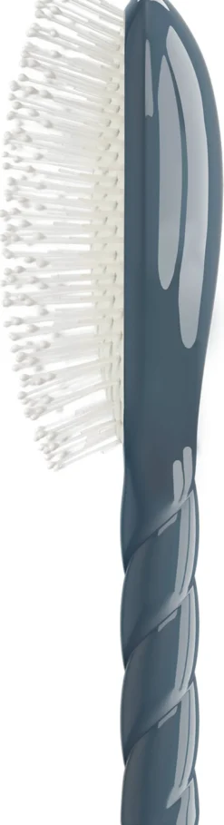 N.04 The Miracle Detangling Scalp Brush