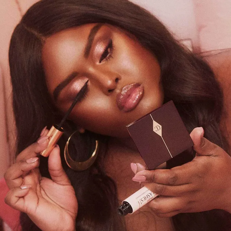 PILLOW TALK PUSH UP LASHES