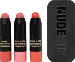 PRETTY BLUSH KIT