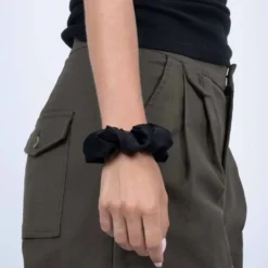 Ribbon Scrunchie -Black